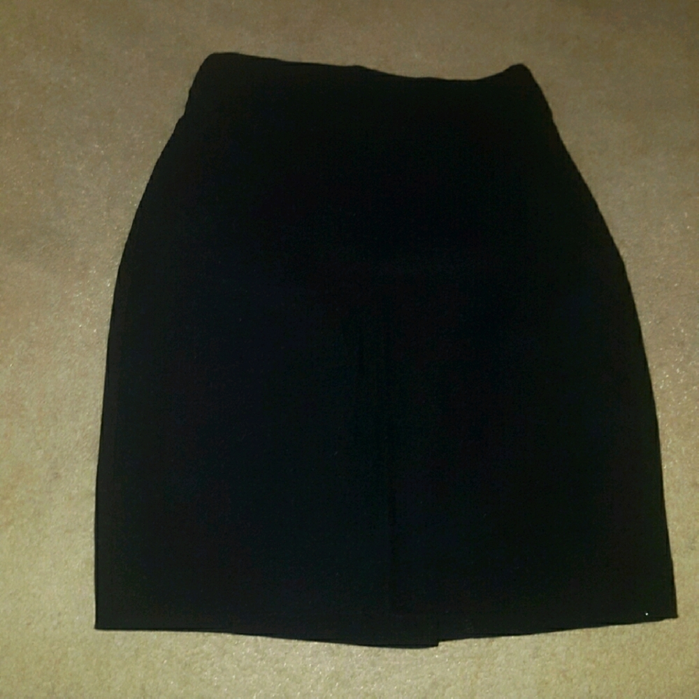 Like new EUC pencil skirt